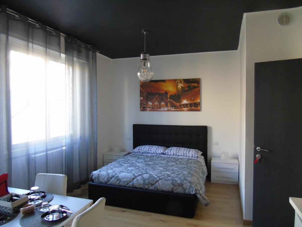 Casa Leonardo Airport Hotel Azzano San Paolo Eksteriør billede