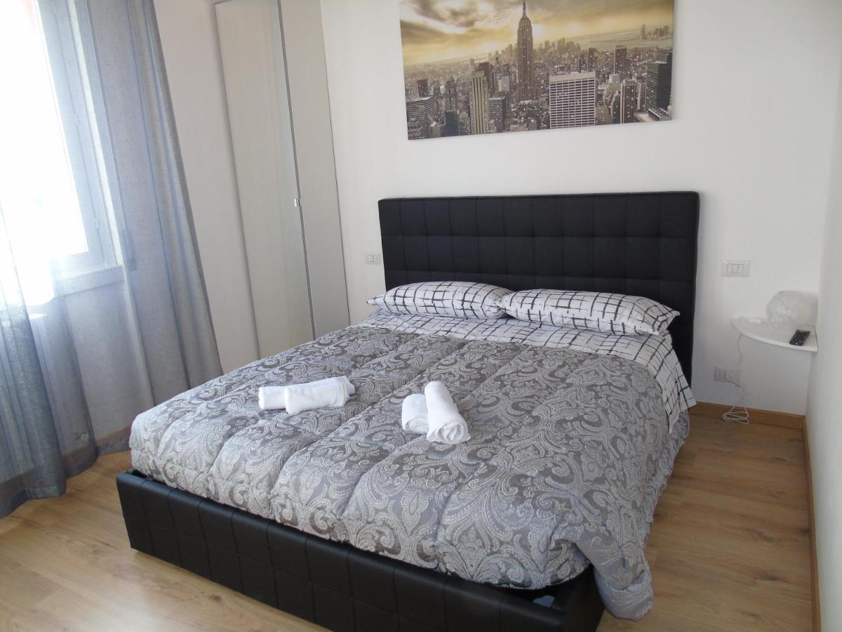 Casa Leonardo Airport Hotel Azzano San Paolo Eksteriør billede