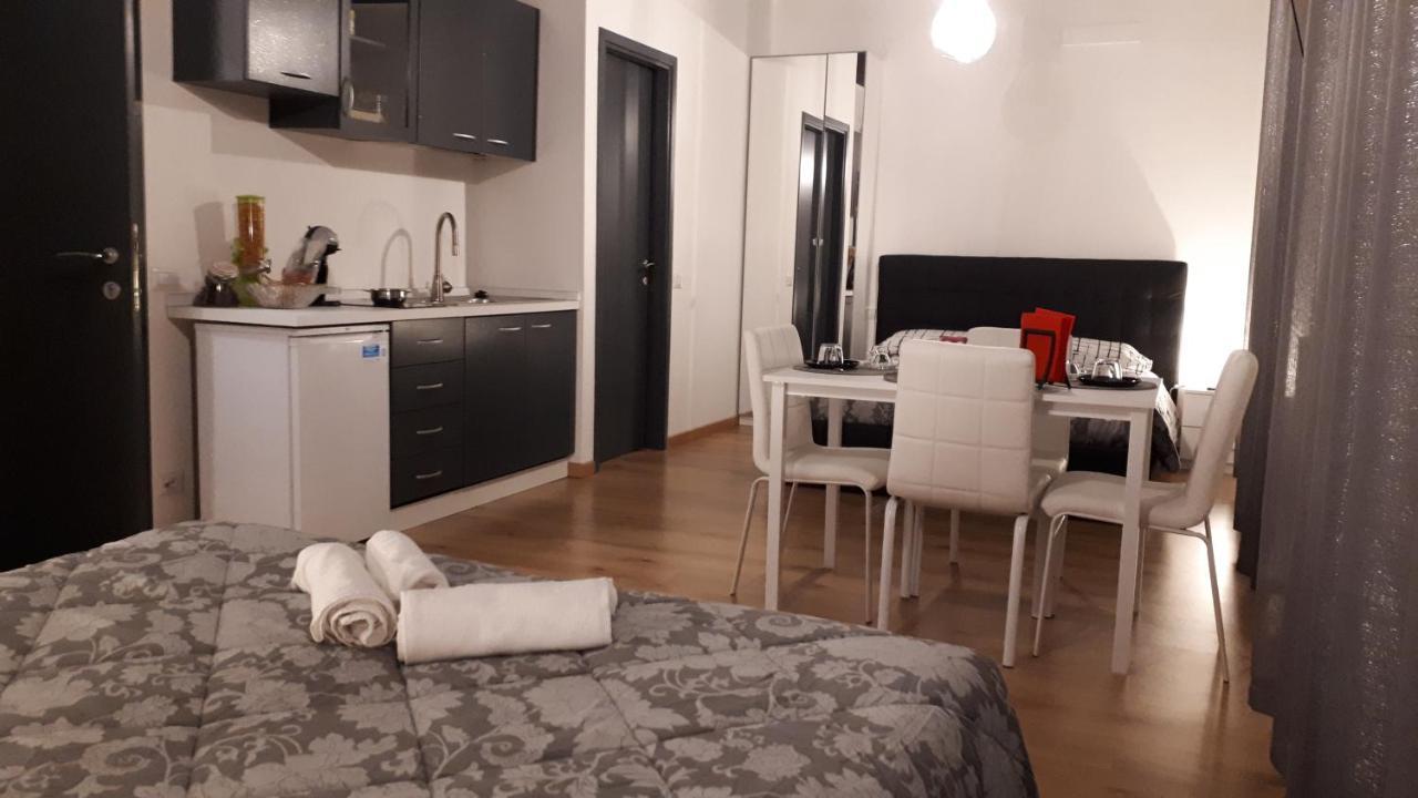 Casa Leonardo Airport Hotel Azzano San Paolo Eksteriør billede