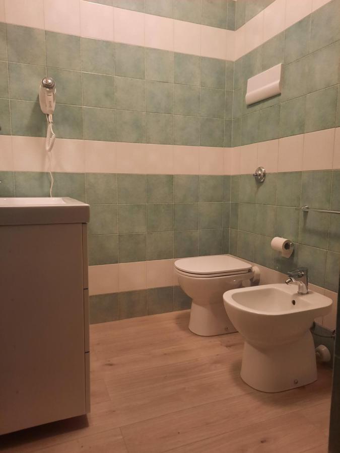 Casa Leonardo Airport Hotel Azzano San Paolo Eksteriør billede